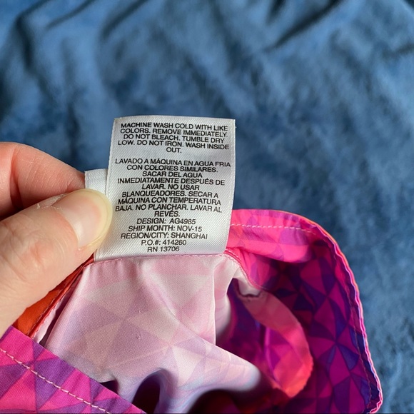 Adidas size 3T light jacket - Picture 6 of 8